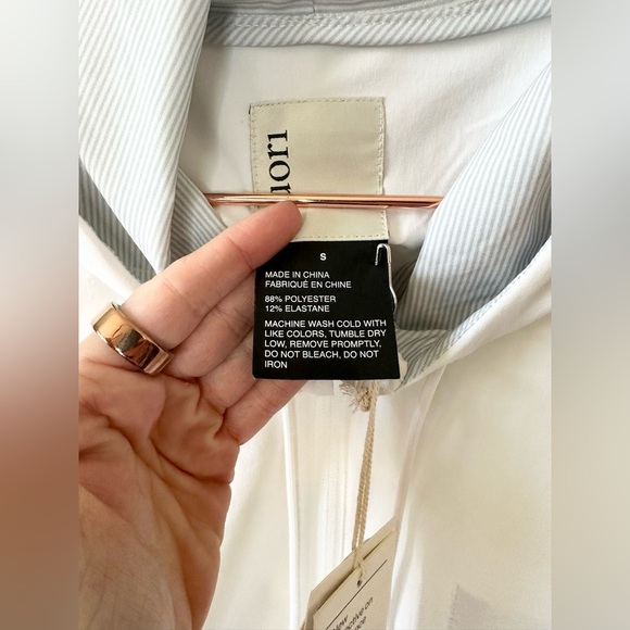 Vuori | Womens Outdoor Trainer Shell - Picture 10 of 12